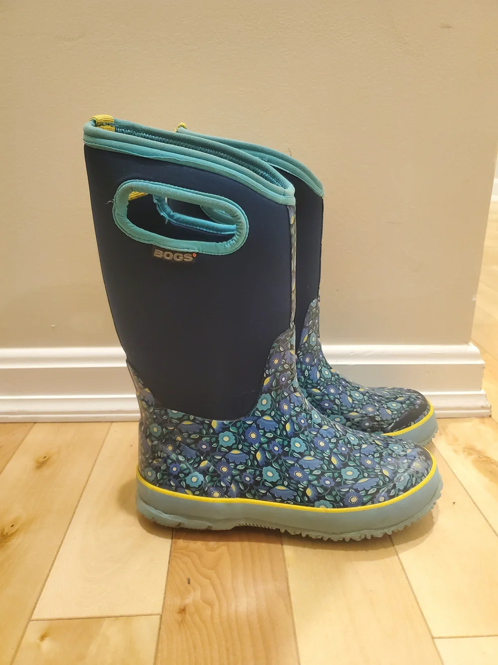 Bogs Kids' Blue Floral Waterproof Rain Boots
